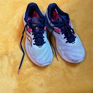 Saucony Guide 15 Women's 8.5